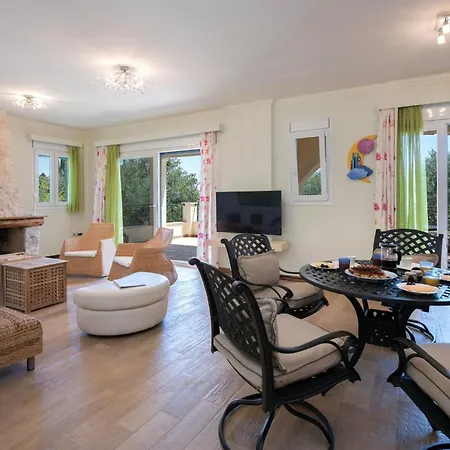Villa Private Corfu 3 Bedrooms Aziza Great Pool And Outdoor Area Vouniatades